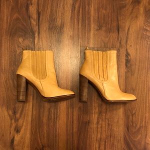 💥24 HR SALE: 5/$50 - Zara Collection by Basic Bootie
